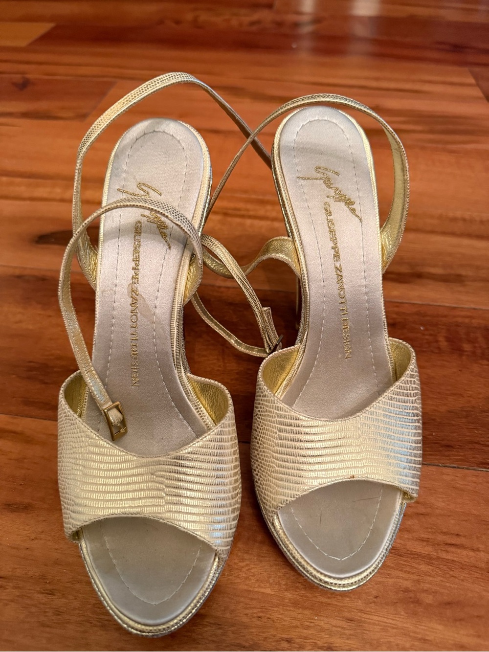 Giuseppe Zanotti Gold Textured Open-Toe Slingback Heels